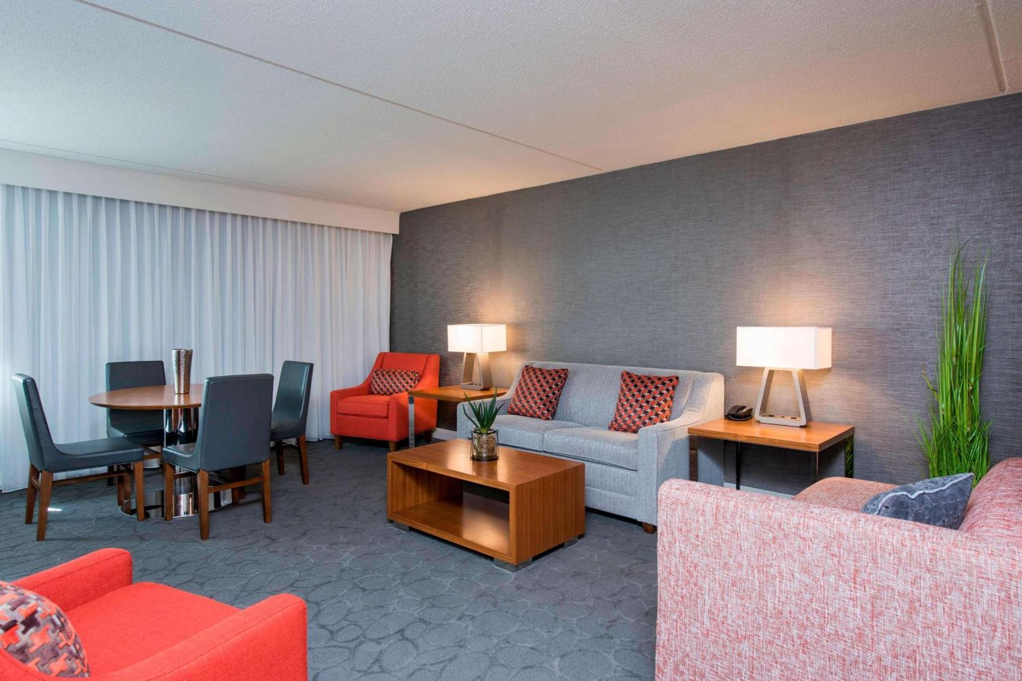 Sonesta Hotel Grand Rapids Airport Kentwood Exterior foto